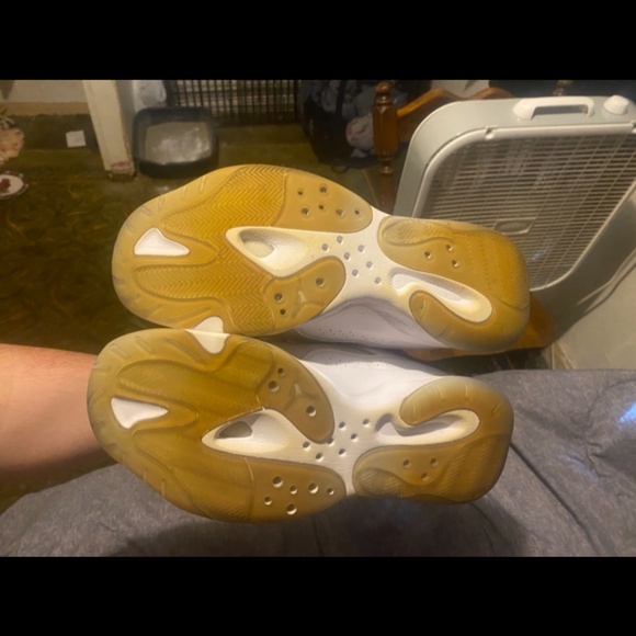 Shoes for sell are very nice can’t beat the price - Picture 5 of 6